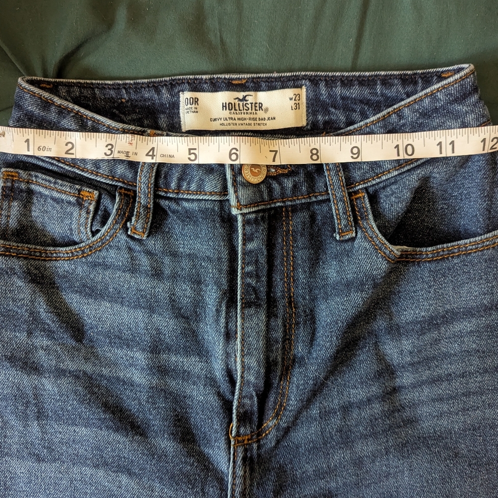 Hollister Curvy Ultra High Rise Dad Jeans